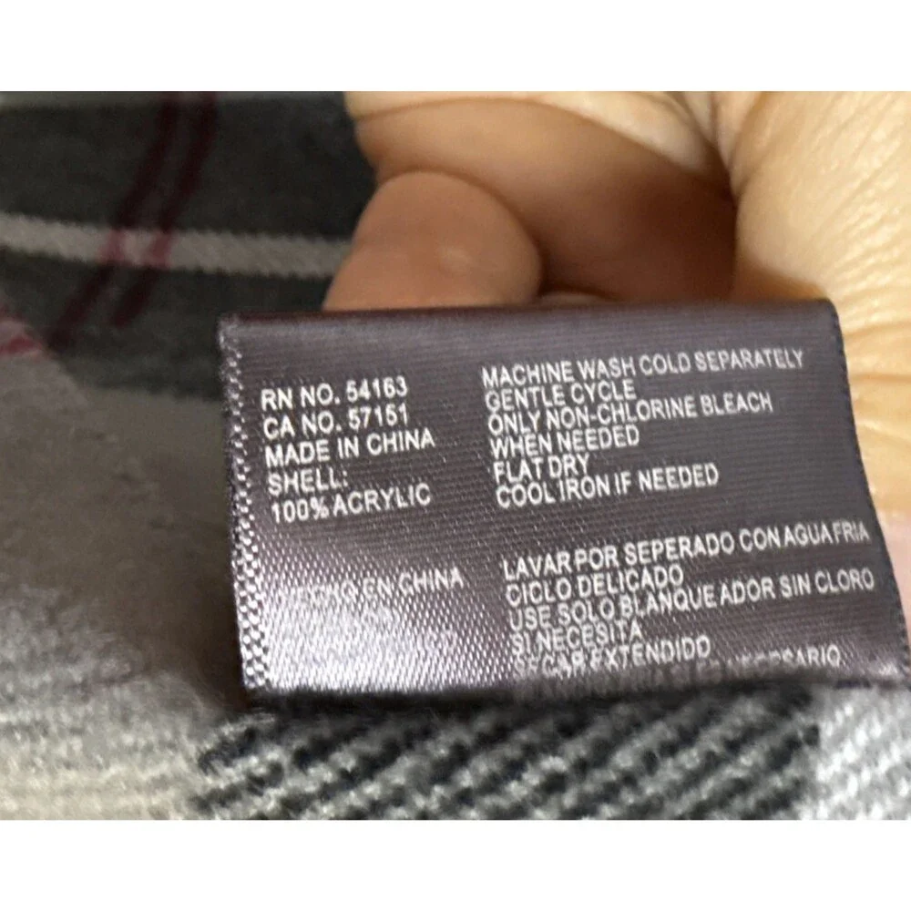 Dockers Men's Plaid Scarf Gray One Size 12x62